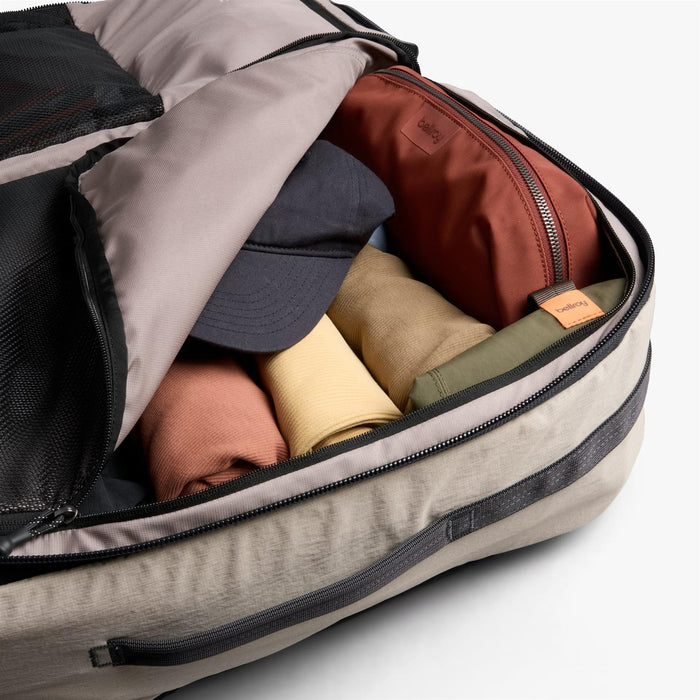 Bellroy Lightweight Lite Carry-On Rolling Holdall
