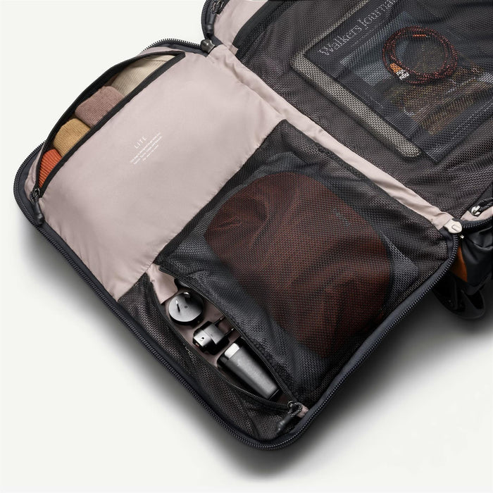 Bellroy Lightweight Lite Carry-On Rolling Holdall